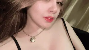 Chelsea Suarez 6